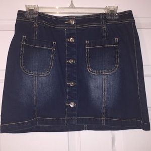 Jean mini skirt